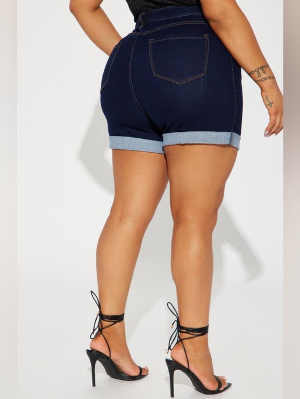 High-Waist Dark Blue Denim Cuffed Women’s Shorts (9) - Picture 8 of 13